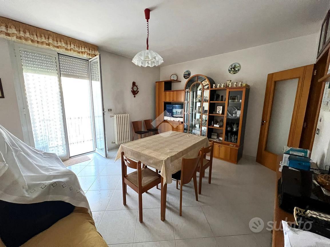 4 LOCALI A ALTAMURA - Vista 5