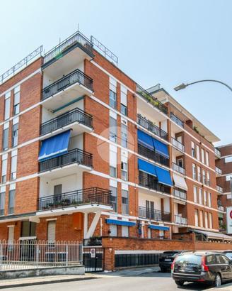 3 LOCALI A CESANO BOSCONE