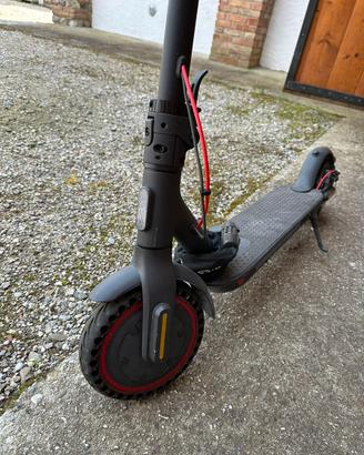 Monopattino Xiaomi Pro 2 25Km/h