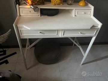 Scrivania