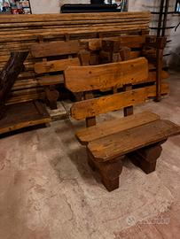 Coppia di panche in legno