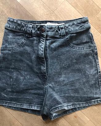 Pantaloncini grigi elasticizzati Brandy Melville