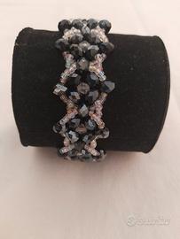 Bracciale con cristalli bianchi e neri 