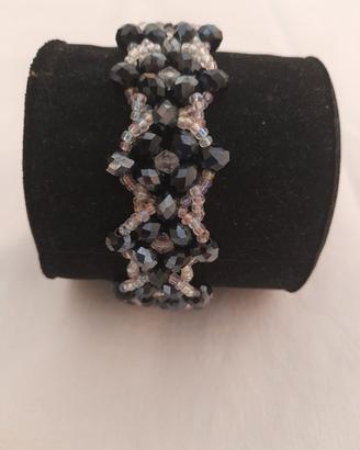 Bracciale con cristalli bianchi e neri 