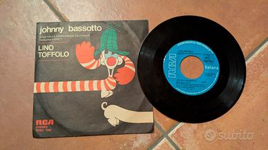 Disco 45 giri "Johnny Bassotto"