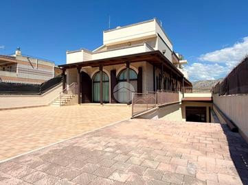 VILLA SINGOLA A MANFREDONIA