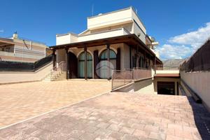 VILLA SINGOLA A MANFREDONIA