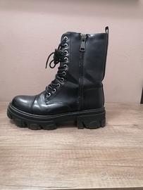 stivaletto nero in ecopelle mis 38 nuovo 