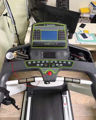 Tapis roulant elettrico DIADORA EXESS 11.2