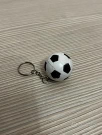 Portachiavi a forma di palla da calcio