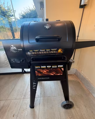 Barbecue pellet PIT BOSS NAVIGATOR 550 - mai usato
