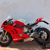 Ducati Panigale V4 R