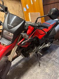 Honda FMX 650.