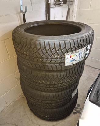 invernali KUMHO 235/45 r19