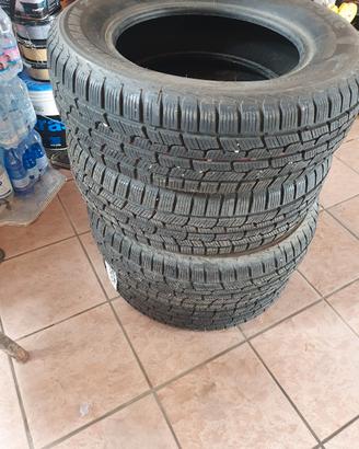 4 gomme invernali 