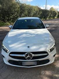 MERCEDES CLASSE A 180d automatic business