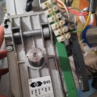 Attuatore beninca per basculante