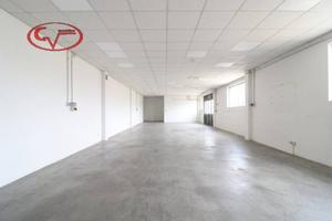 Immobile di 640 m² con 5 locali a Montevarchi