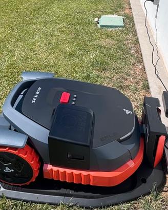 Robot tagliaerba seminuovo per 10.000 mt