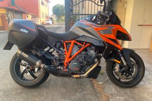 KTM Super Duke GT 1290