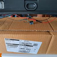 Maniglia con sblocco e luci targa Lancia Y