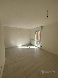 Appartamento di 127 m² con 4 locali e box auto a F