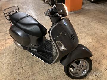 Vespa Piaggio 200 Granturismo