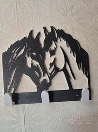 appendiabiti con cavalli 
