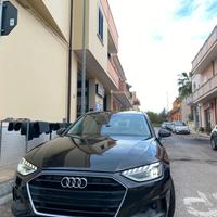 Audi A4 2.0 TDI S line 2022