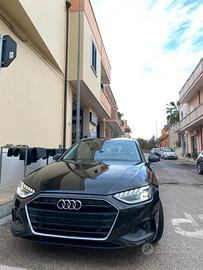 Audi A4 2.0 TDI S line 2022