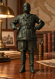 Statuetta Benito Mussolini in uniforme – statuina