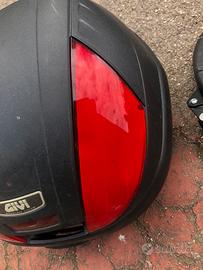 Telaio e bauletto per ducati 695