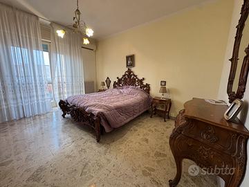 Camera da letto stile barocco