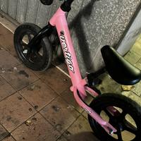 Bici pedagogica senza pedali bambina