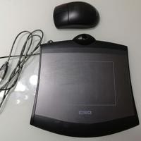 Tavolozza pc con mouse e penna