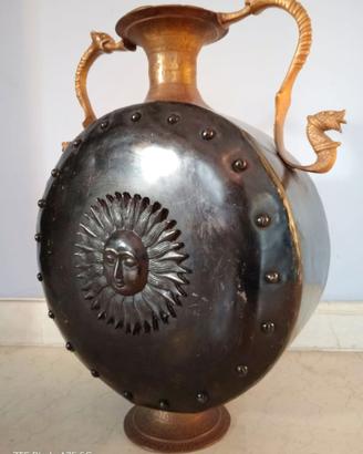 Una grande giara indiana antica