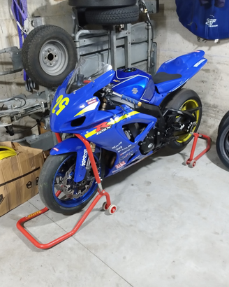 Gsxr 600 2006 pronto pista