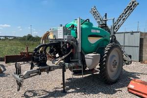 Polverizzatore trainato UNIGREEN 2000 L