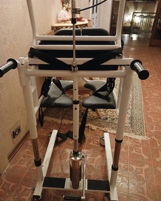 sollevatore idraulico per persone disabili