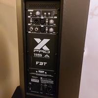 postazione per musica dal vivo e karaoke