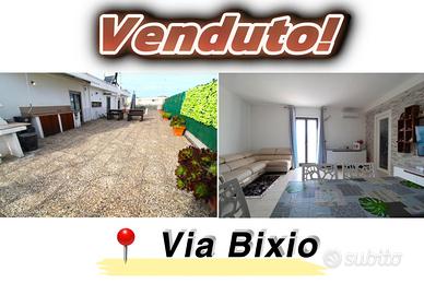 Attico di tre vani con doppi servizi