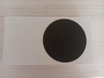 Xbox series s con 2 controller e battery pack