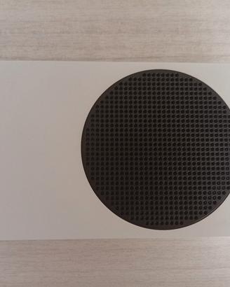 Xbox series s con 2 controller e battery pack