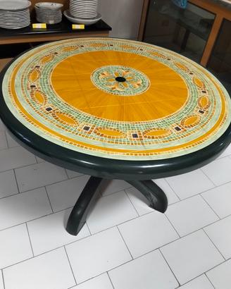 Tavolo rotondo resina 