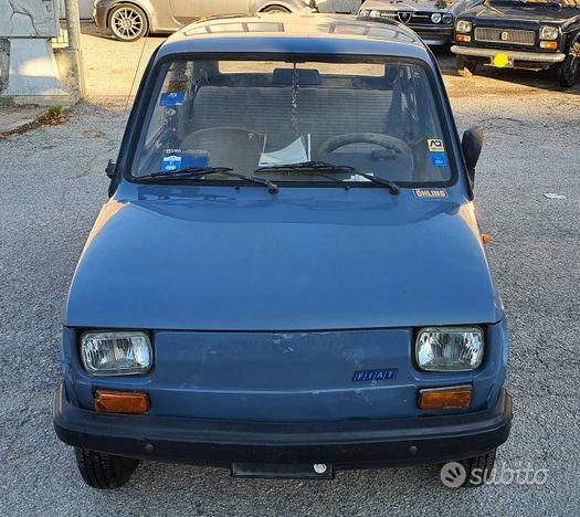 Auto d'epoca FIAT 126 PERSONAL 4 TARGHE E LIBRETTO ORIGINALE del