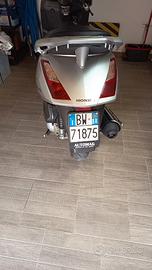 Honda Pantheon 125 4 tempi