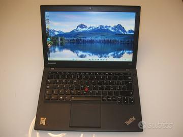 lenovo x240 i5 ssd pari al nuovo + 2 batterie