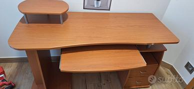 Scrivania 