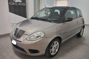 Ypsilon 1.2 benzina Platino-Neopatentati