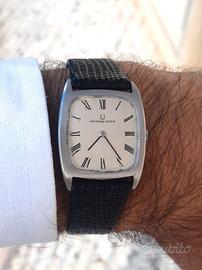 Universal Geneve Tank – Ultra Piatto – Revisionato